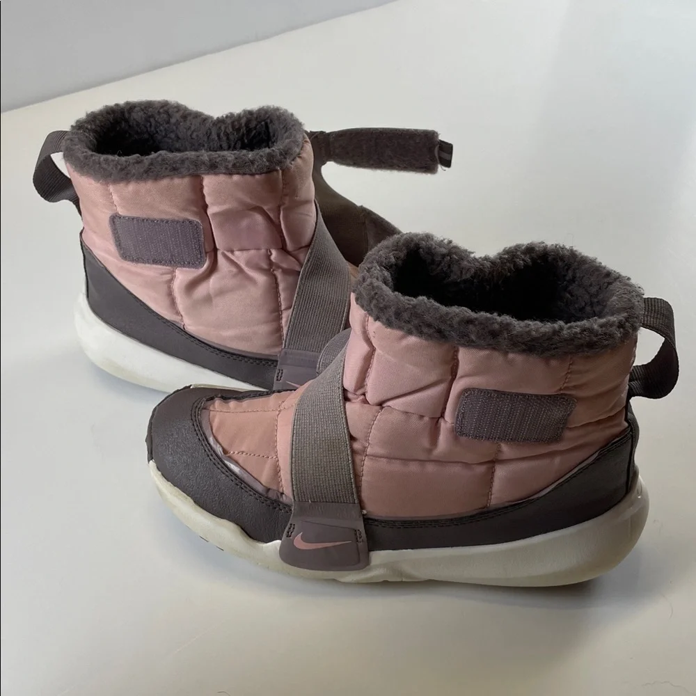 Nike Youth Winter Boots Pink Gray Faux Fur Lined Shoes Size 3Y